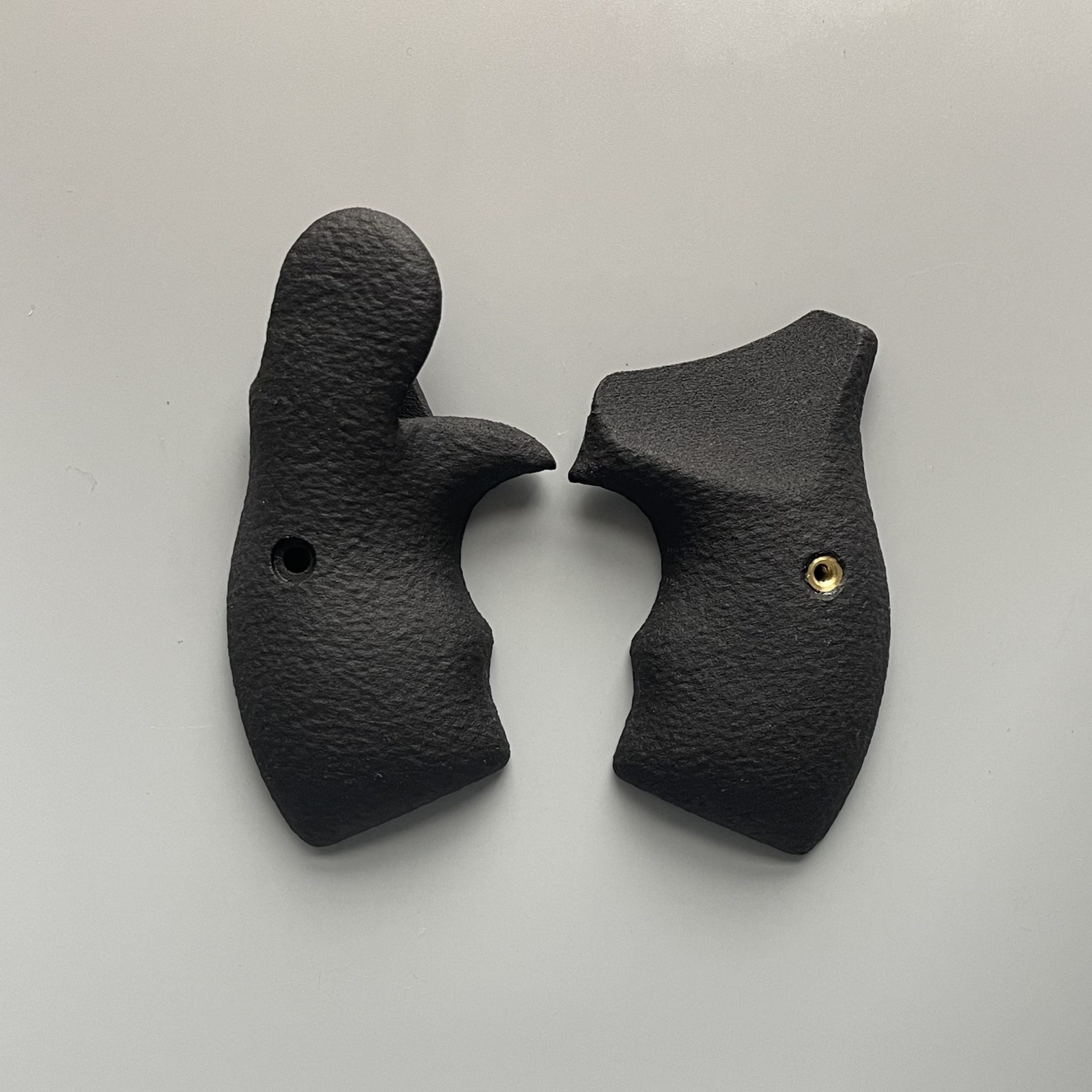 Charter Arms Boot Grip - Hooked image