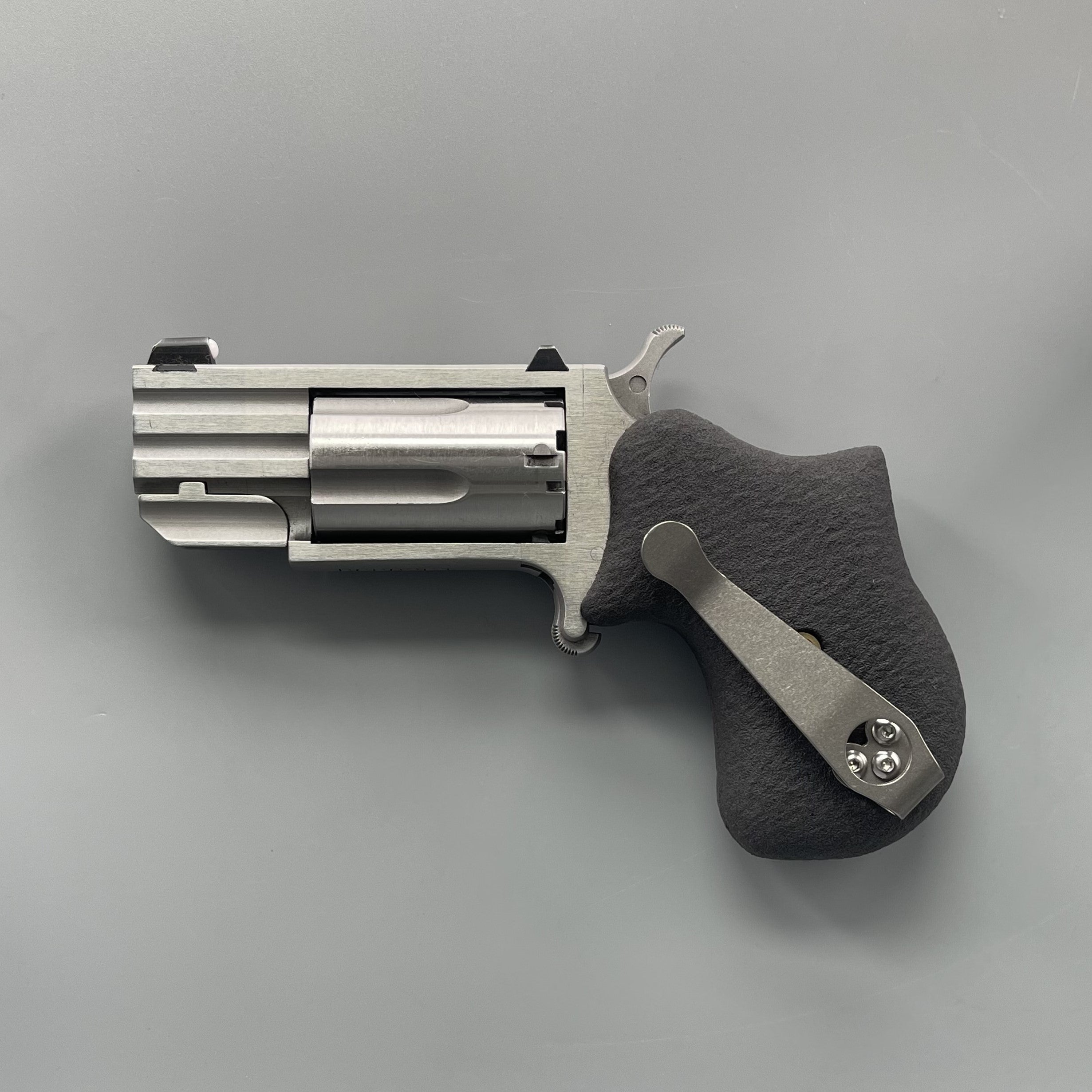 NAA Mini 22 Magnum: Mini Hook image 2